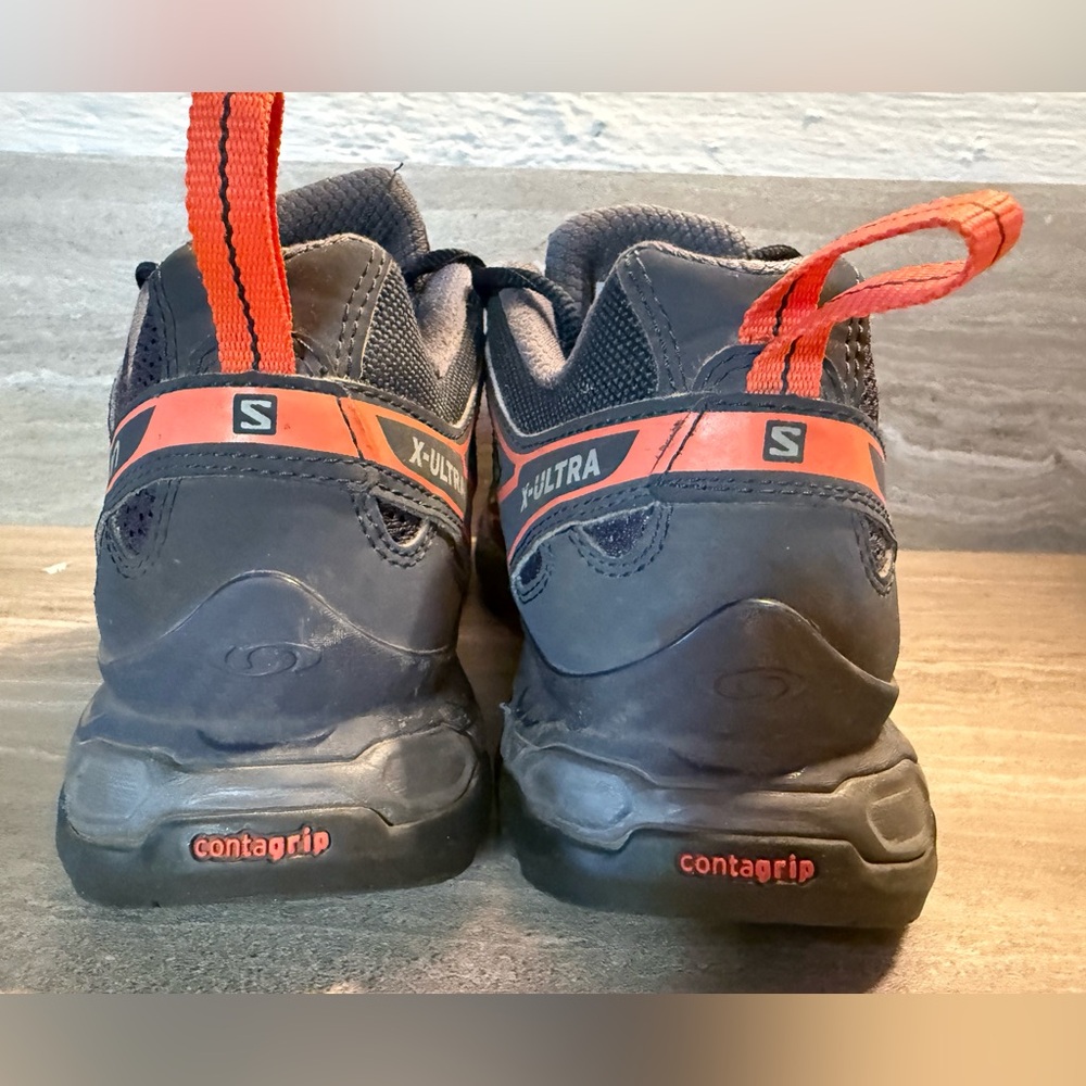 Kids Salomon trail running/ hiking shoes - size USA 5 camping - Picture 6 of 9